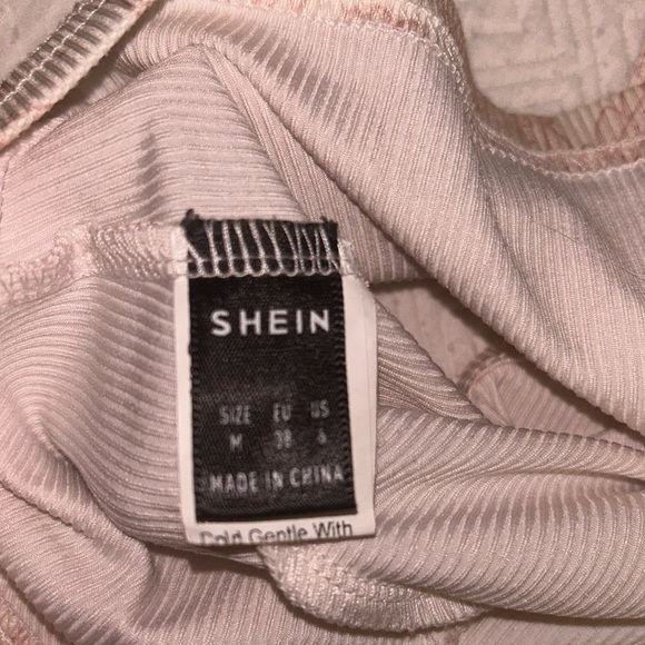 SHEIN multicolor Paisley print peakaboo halter top size MEDIUM - Picture 4 of 5